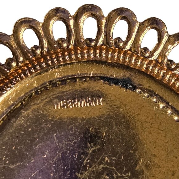 VTG Brooch Gold Tone Black Enamel Floral Cameo Antique Renaissance Granny Pin - Picture 5 of 10